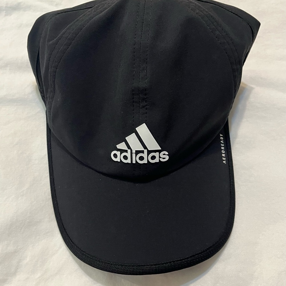 Adidas Aeroready Black and White Cap